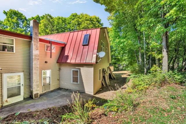 $350,000 | 28 Main Street Hill, Dexter, ME 04930