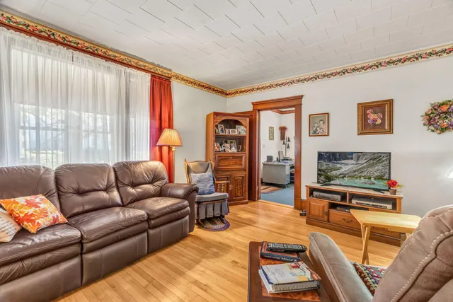 $350,000 | 28 Main Street Hill, Dexter, ME 04930