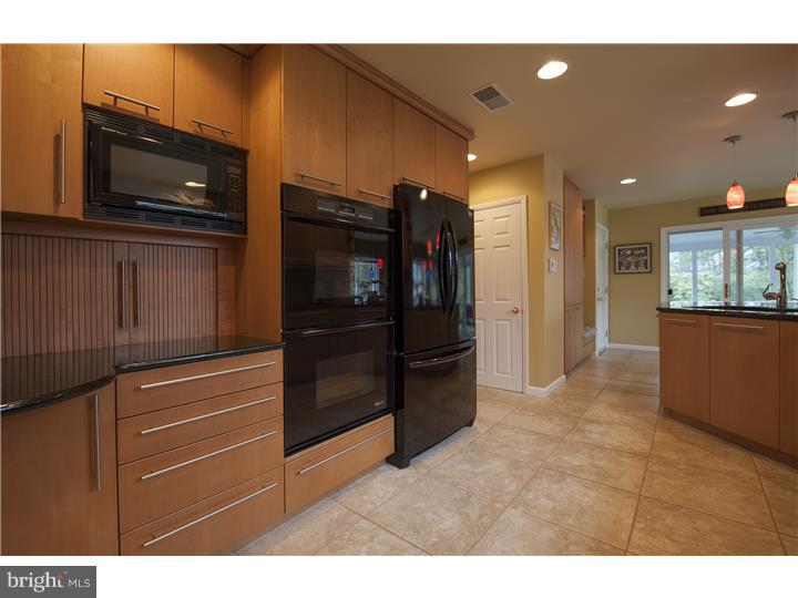 20 Summit Road Malvern, PA 19355 - Photo 8 of 25 Kitchen