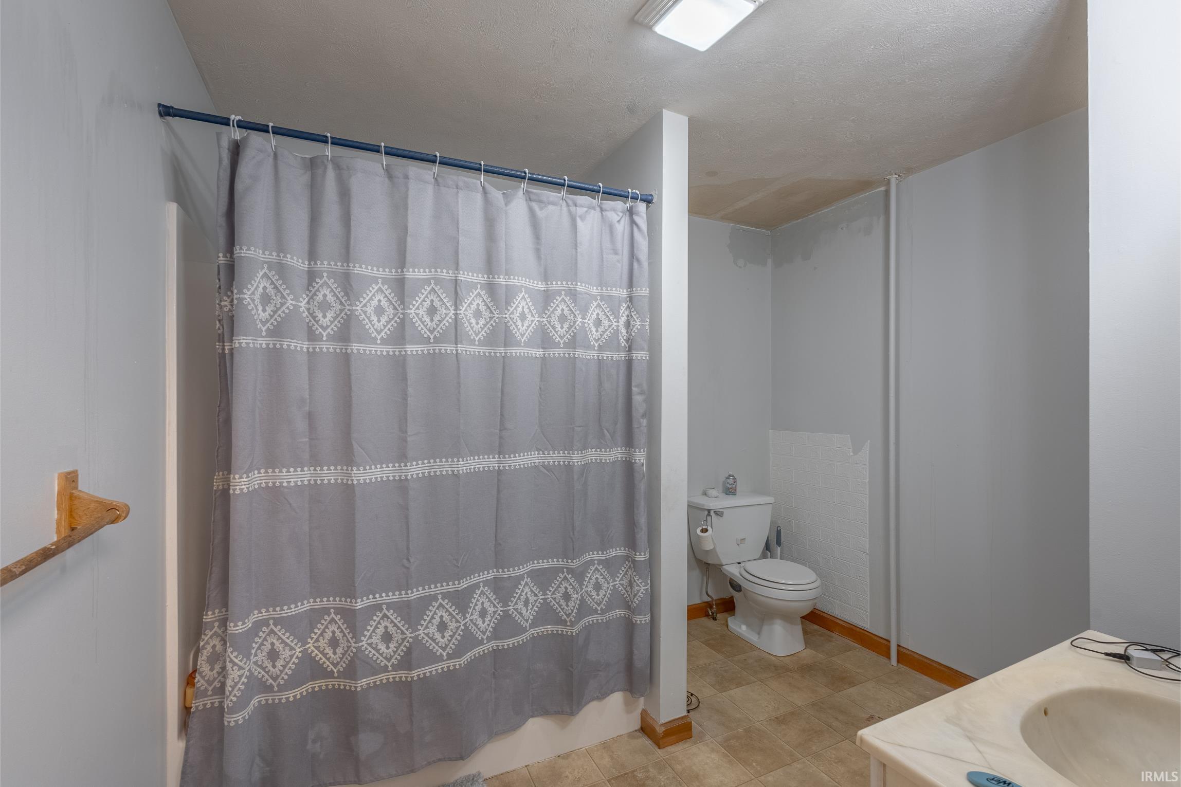 102 South Main Street Claypool, IN 46510 - Photo 16 of 23