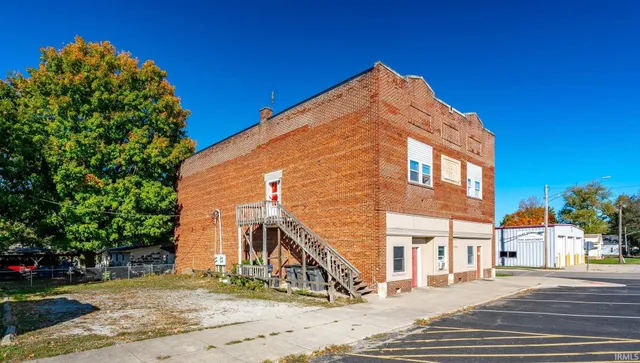 $330,000 | 102 South Main Street, Claypool, IN 46510