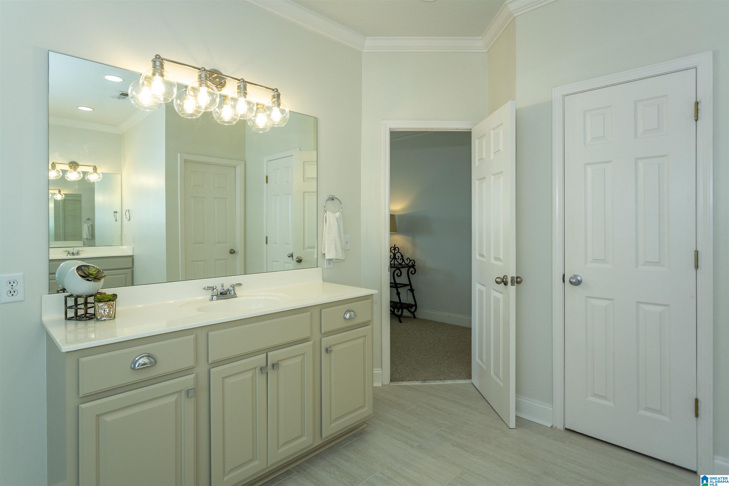 841 Meadow Ridge Lane Birmingham, AL 35242 - Photo 15 of 32