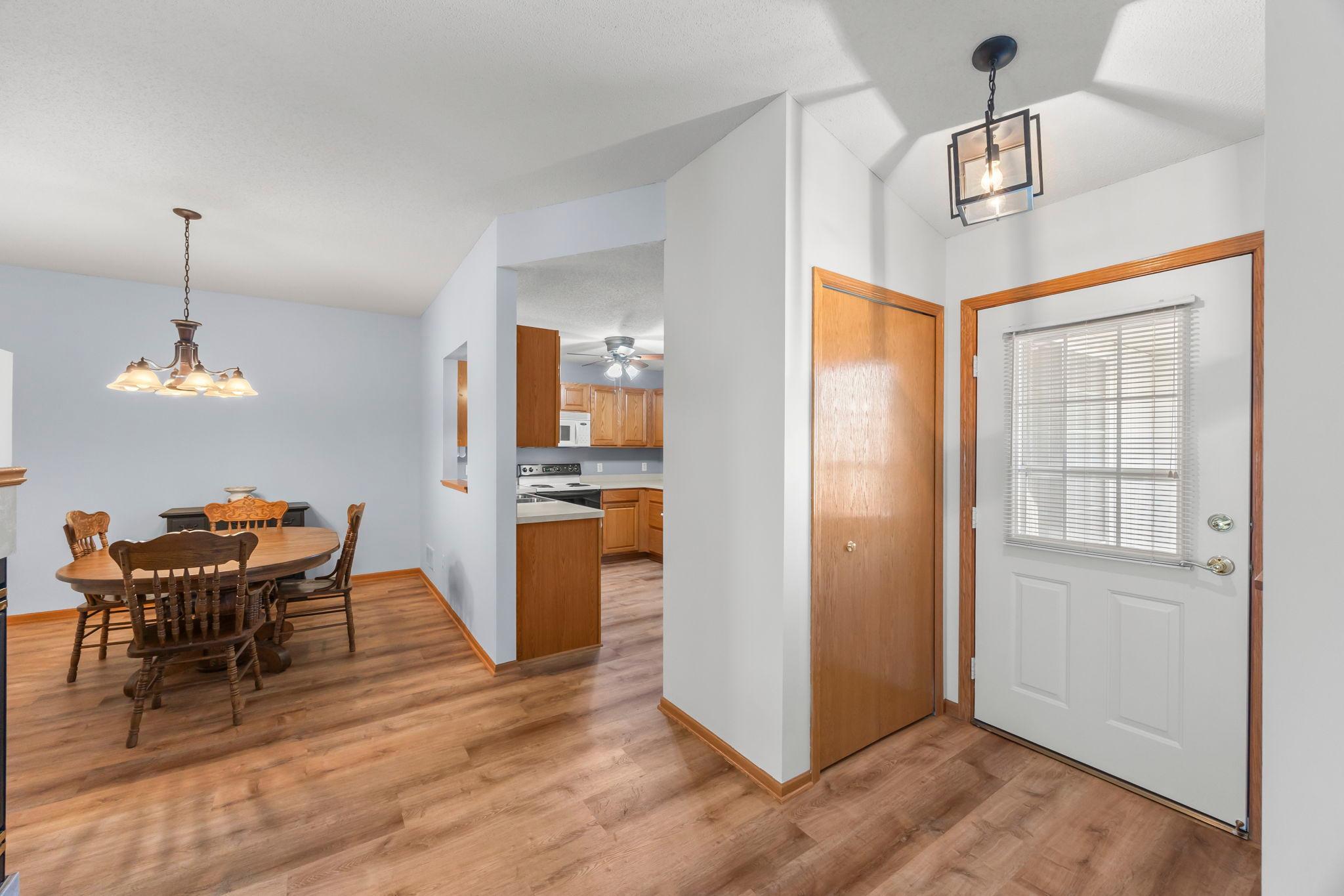 15722 Finesse Way St. Paul, MN 55124 - Photo 11 of 32