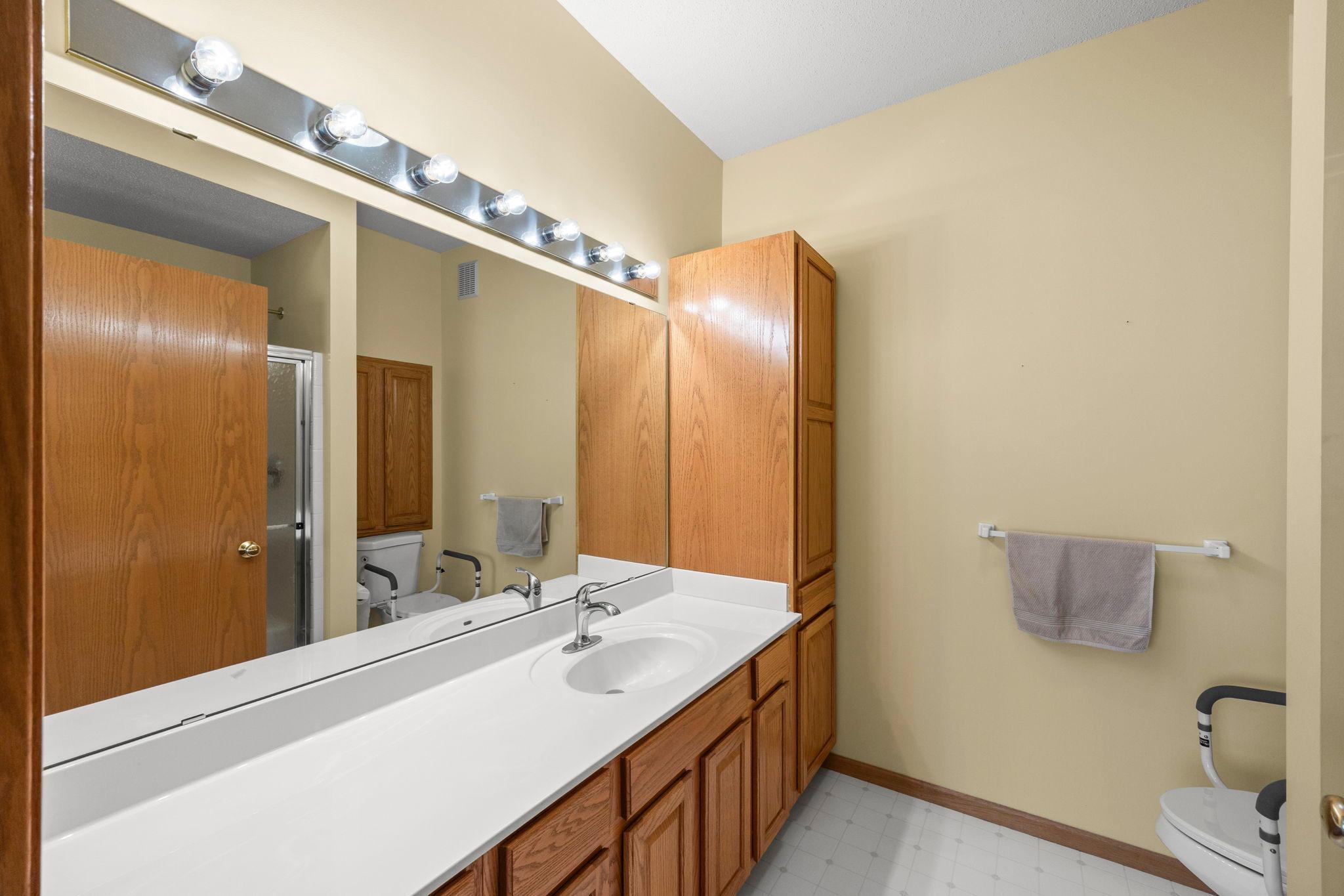 15722 Finesse Way St. Paul, MN 55124 - Photo 24 of 32