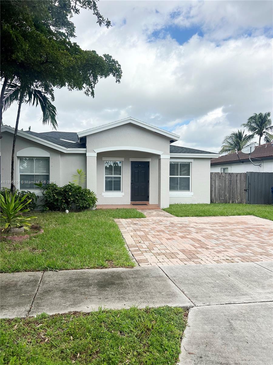 11371 Southwest 246th Terrace Homestead, FL 33032 - Photo 3 of 15