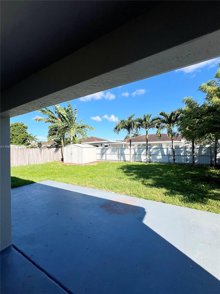 11371 Southwest 246th Terrace Homestead, FL 33032 - Photo 6 of 15