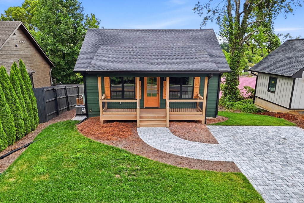 318 East 2nd Street Blue Ridge, GA 30513 - Photo 3 of 46 Gallery Image 3