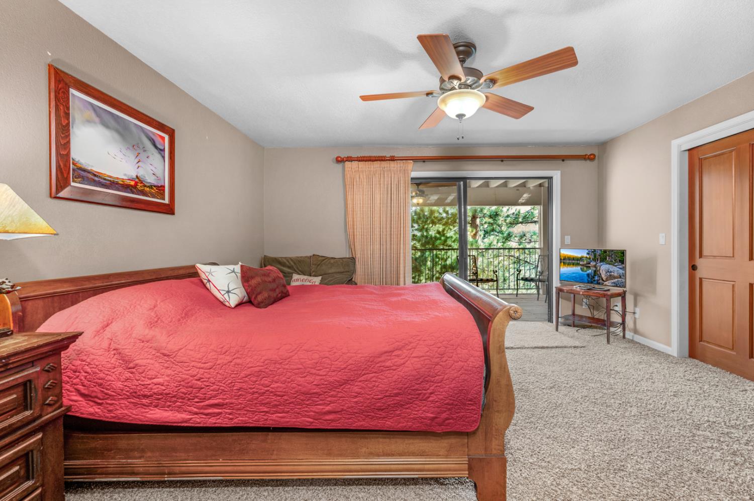 63217 Huntington Vista Road, Unit 81 Mono Hot Springs, CA 93642 - Photo 45 of 53 a bed room with a bed and a window