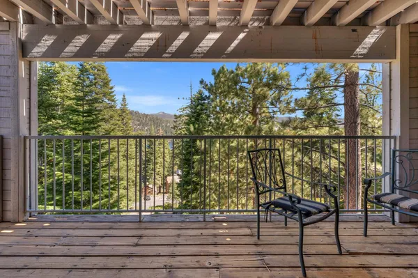 $698,000 | 63217 Huntington Vista Road, Unit 81, Mono Hot Springs, CA 93642