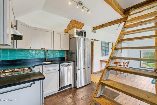 $799,000 | 717 County Route 62, Cambridge, NY 12816