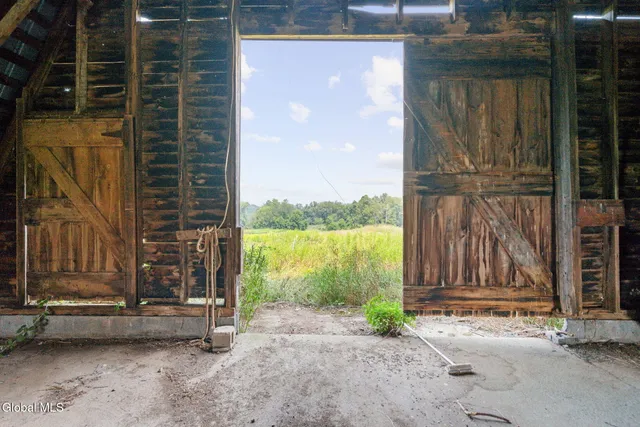 $799,000 | 717 County Route 62, Cambridge, NY 12816