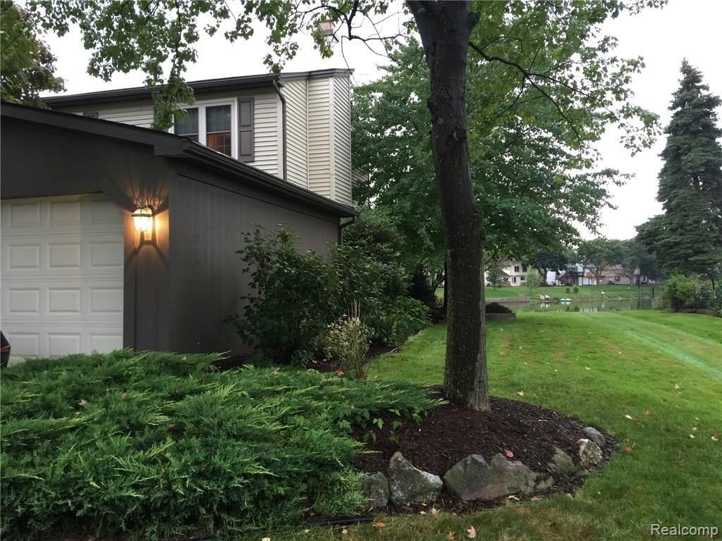 40599 Village Wood Road Novi, MI 48375 - Photo 9 of 43