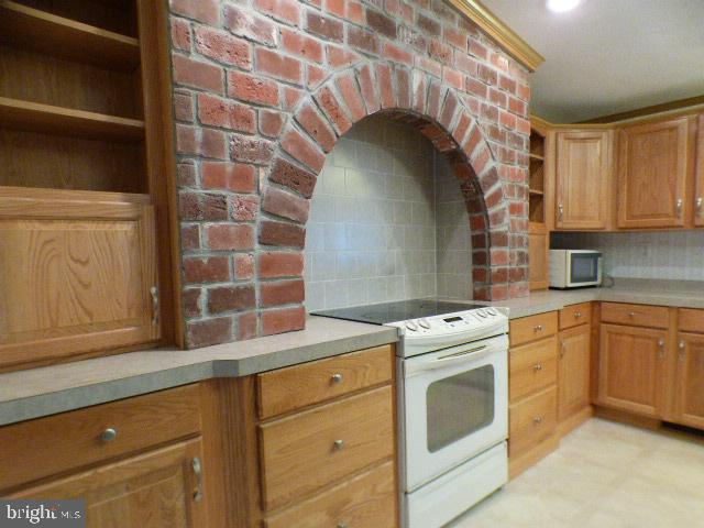 66 Sherry Drive Lititz, PA 17543 - Photo 7 of 24 V3