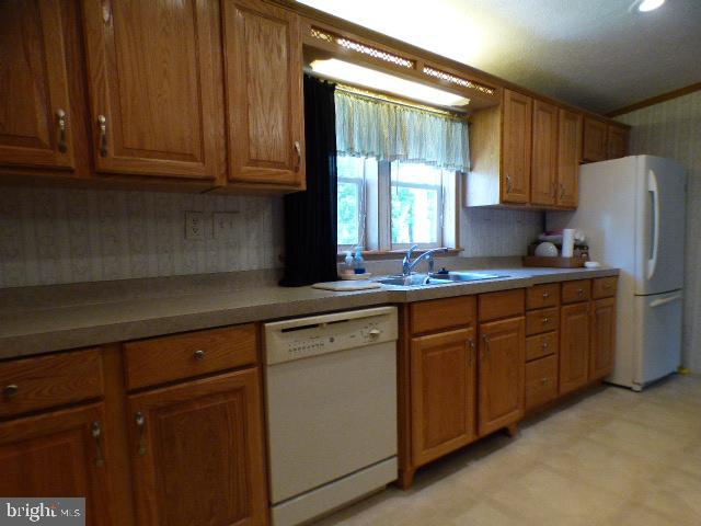 66 Sherry Drive Lititz, PA 17543 - Photo 8 of 24 V4
