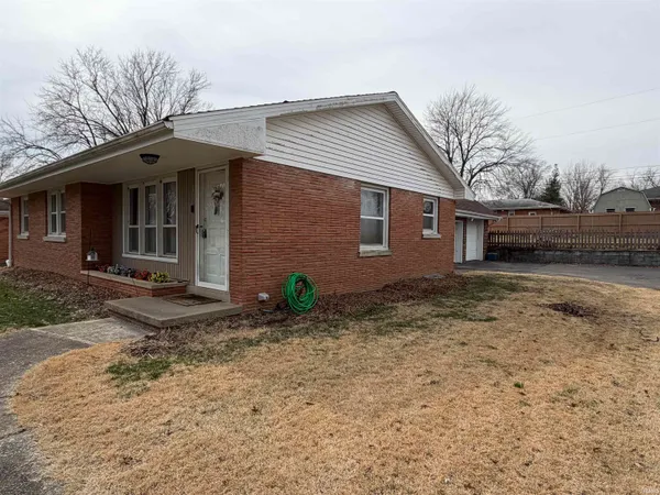 $279,000 | 1014 North Vine Street, Boonville, IN 47601
