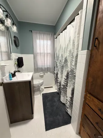 $279,000 | 1014 North Vine Street, Boonville, IN 47601