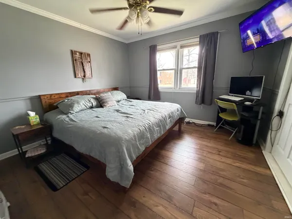 $279,000 | 1014 North Vine Street, Boonville, IN 47601