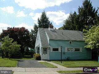 9328 Andover Road Philadelphia, PA 19114 - Photo 1 of 5 Gallery Image 1