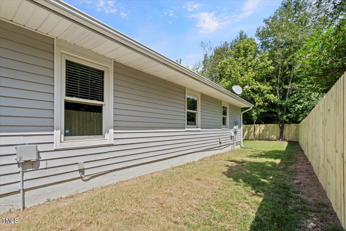 1201 Bacon Street Durham, NC 27703 - Photo 22 of 26 20-DSC04332