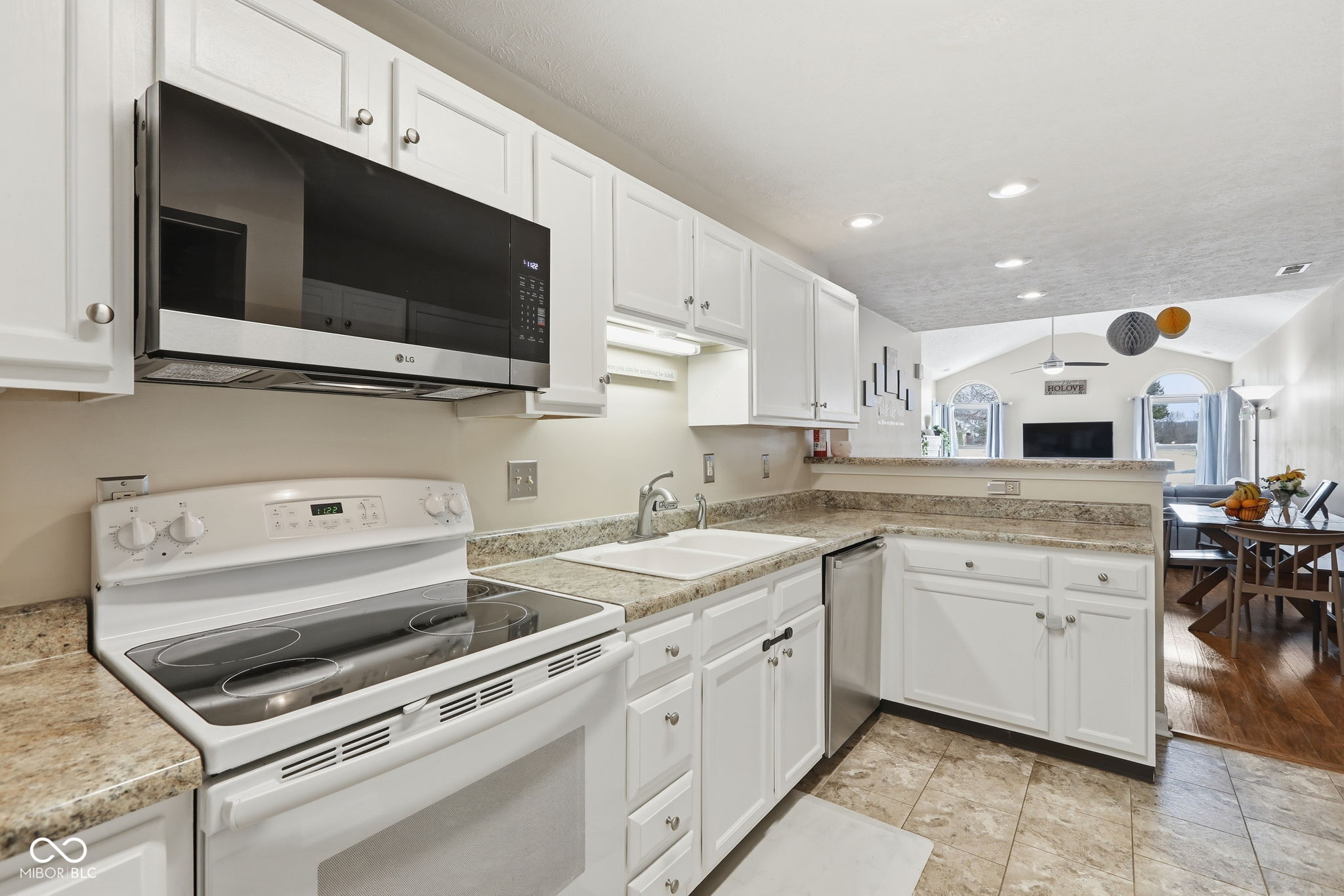 6703 West Bridgefield Way Indianapolis, IN 46254 - Photo 15 of 26