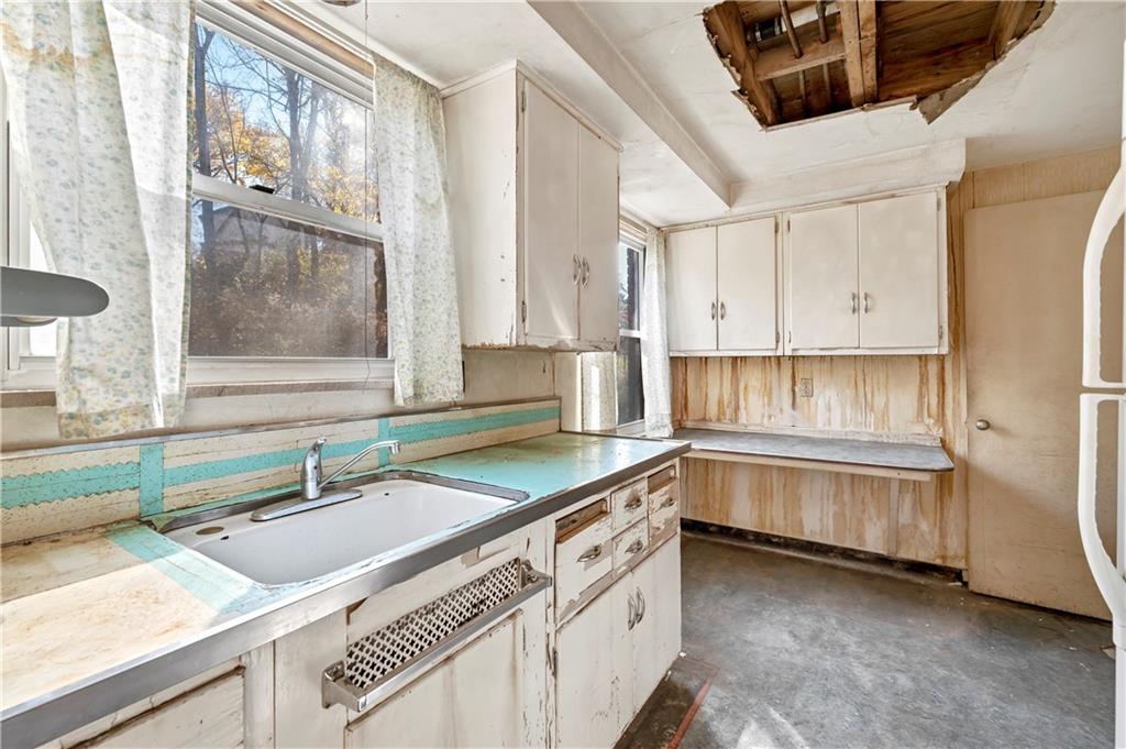 120 Rae Avenue Pittsburgh, PA 15228 - Photo 11 of 25 Gallery Image 11