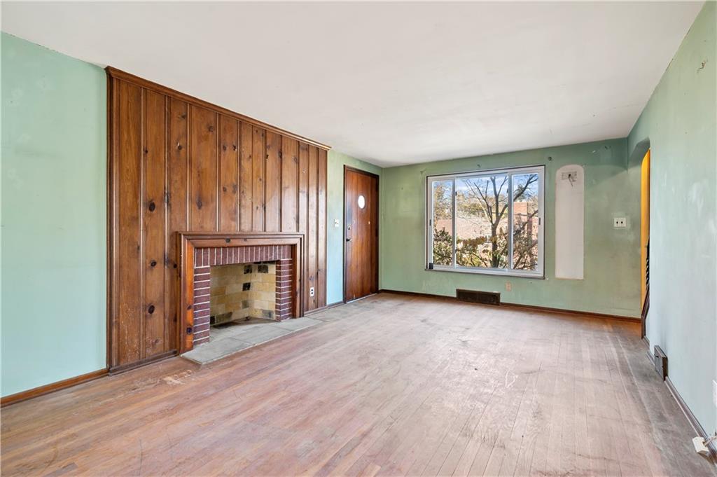 120 Rae Avenue Pittsburgh, PA 15228 - Photo 3 of 25 Gallery Image 3