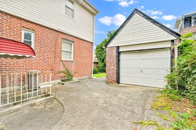 $1,288,000 | 183-11 64th Avenue | Fresh Meadows