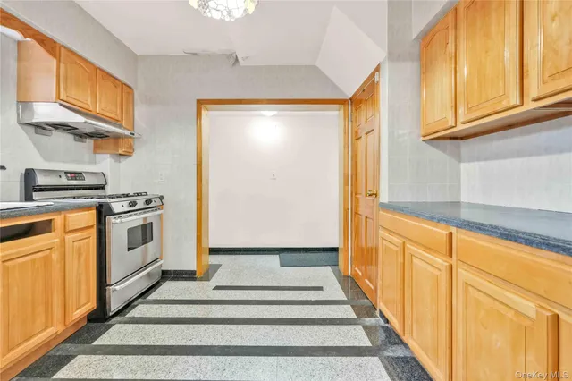 $1,288,000 | 183-11 64th Avenue | Fresh Meadows