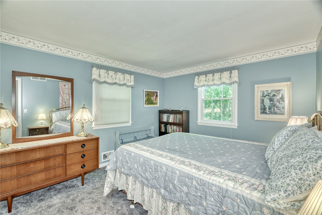 226 Dickinson Road Webster, NY 14580 - Photo 34 of 50