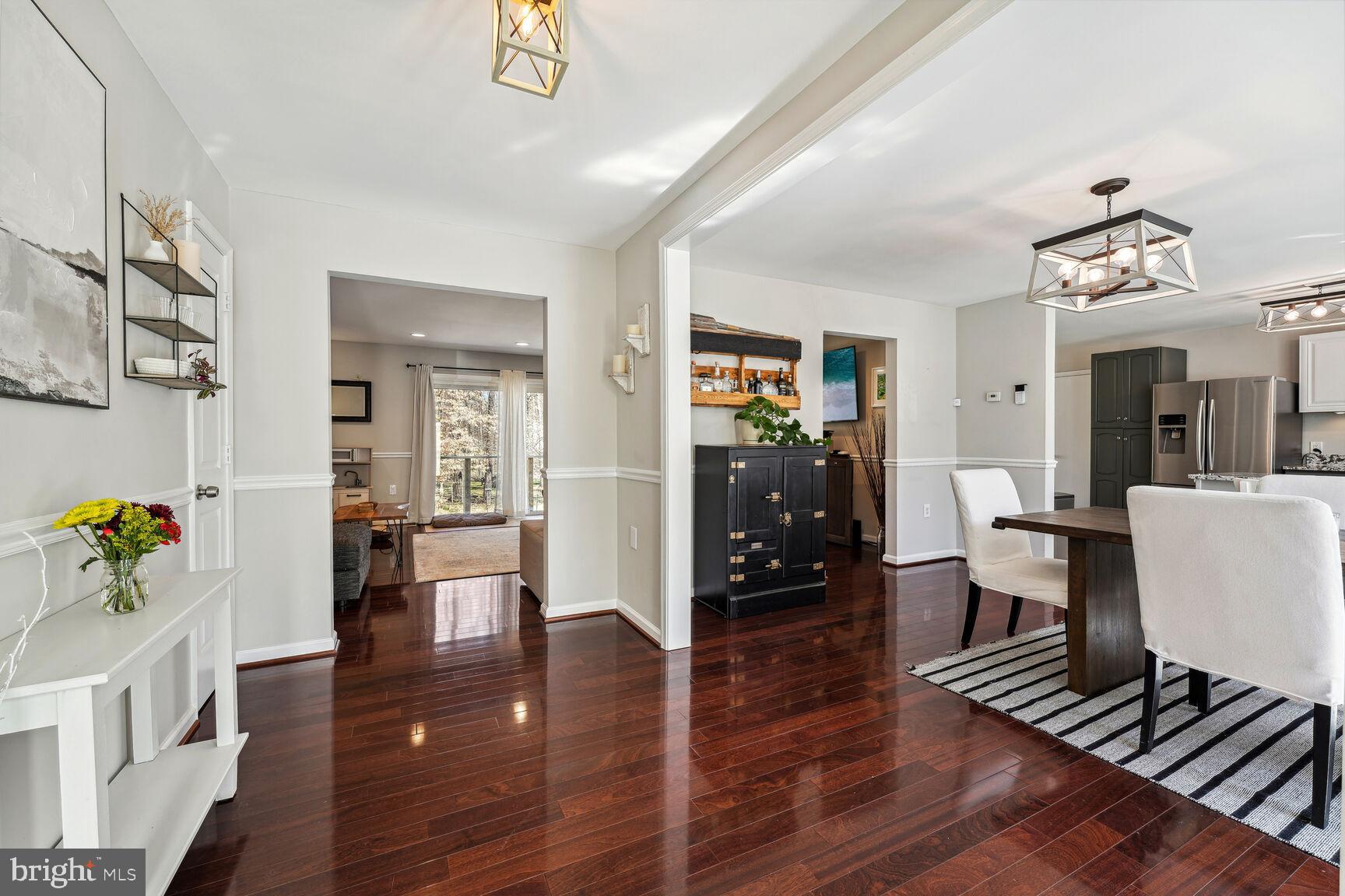 1816 Collingwood Road Alexandria, VA 22308 - Photo 4 of 29 Walk in to gleaming hardwood floors.