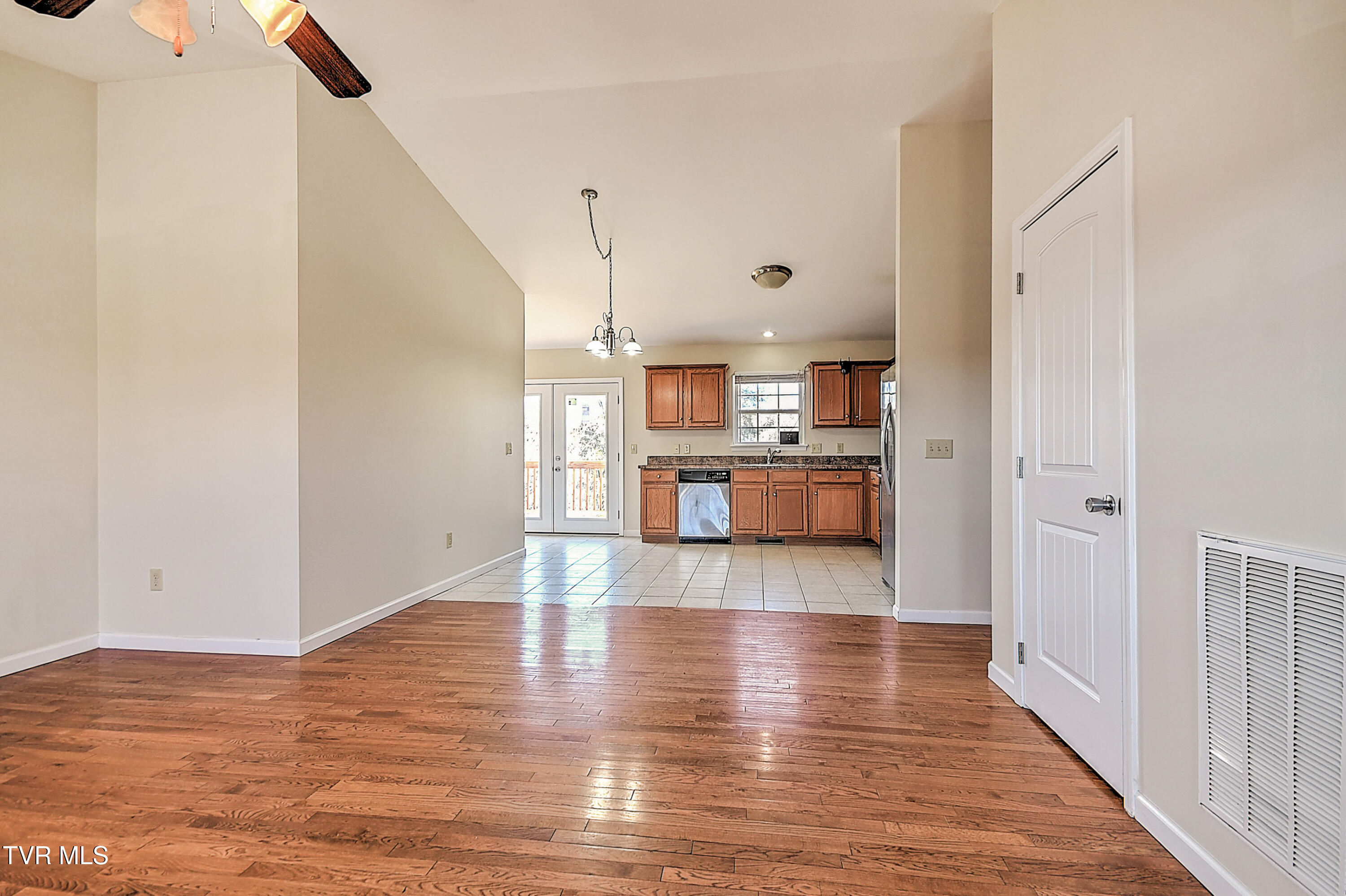 235 Fairridge Road Johnson City, TN 37604 - Photo 11 of 48 235 Fairridge CP-10