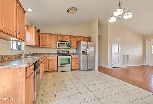 $359,900 | 235 Fairridge Road, Johnson City, TN 37604