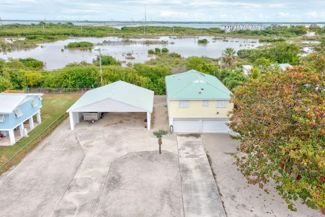 $925,000 | 195 West Shore Drive, Summerland Key, FL 33042