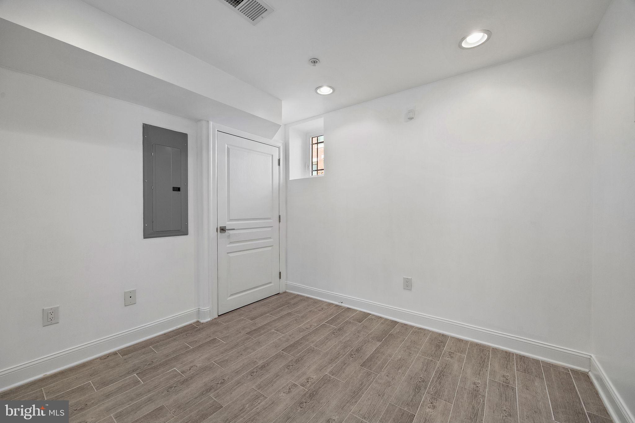 432 Mercy Street Philadelphia, PA 19148 - Photo 34 of 36 a view of an empty room