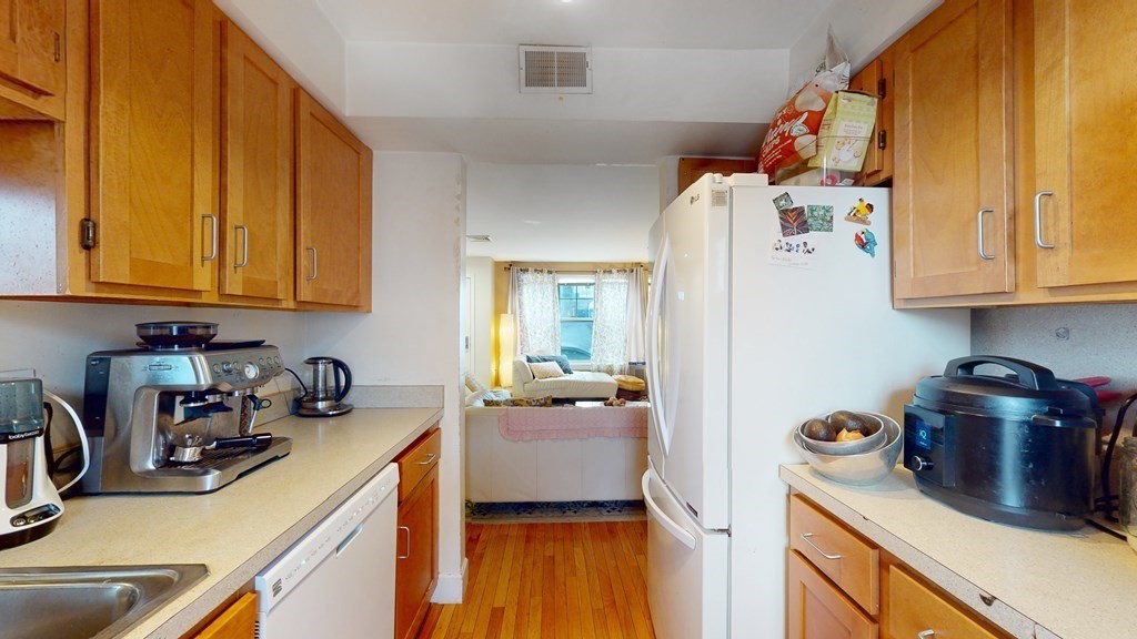 118 Library Street, Unit 118 Chelsea, MA 02150 - Photo 5 of 17 Gallery Image 5