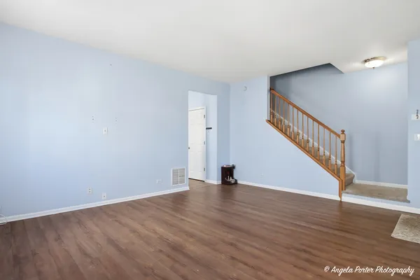$3,150 | 749 South Parkside Drive, Round Lake, IL 60073