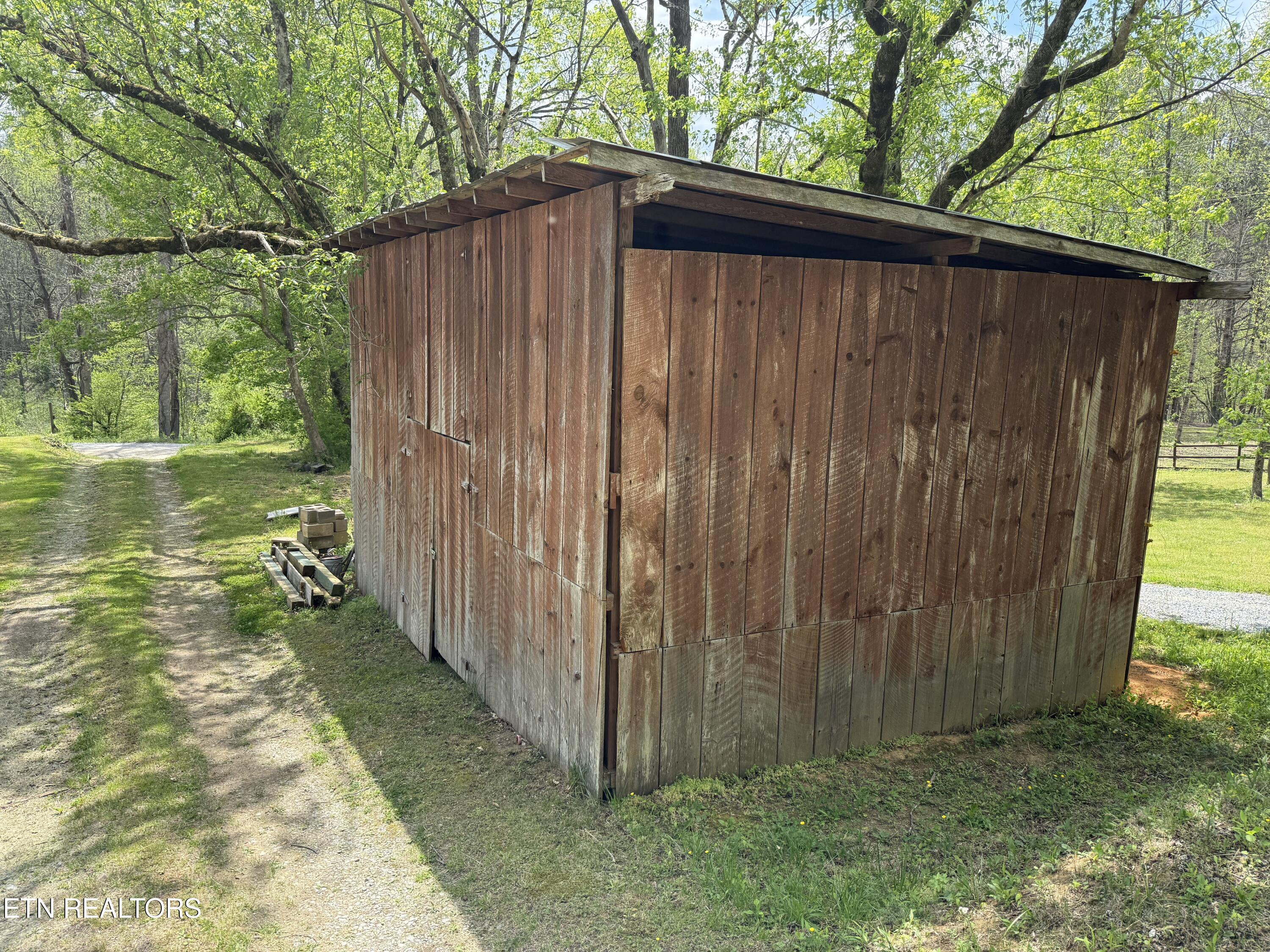 4273 Possum Hollow Road Cosby, TN 37722 - Photo 12 of 16 IMG_9429