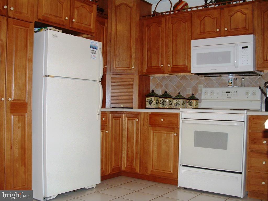 4252 Marlborough Road Dover, PA 17315 - Photo 3 of 23 Gallery Image 3