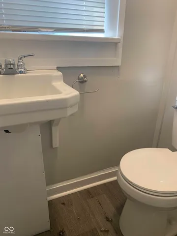 $1,350 | 4202 Carrollton Avenue, Indianapolis, IN 46205