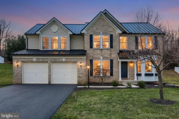 $489,900 | 735 Clydesdale Drive, York, PA 17402