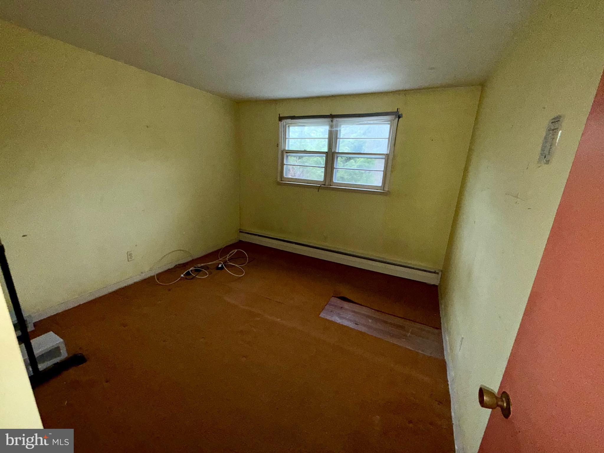 1053 Clayton Road Williamstown, NJ 08094 - Photo 14 of 24 an empty room with windows