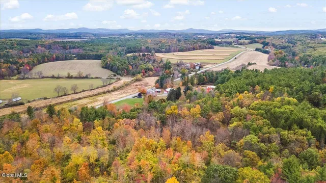 $800,000 | 474 Groveside Road, Pittstown, NY 12090