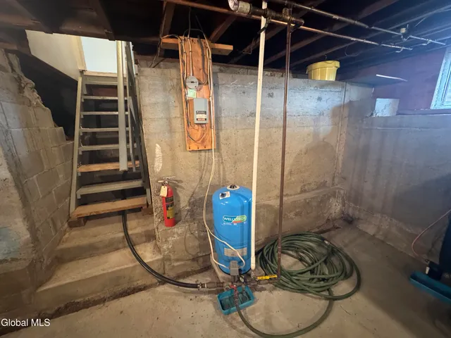 $800,000 | 474 Groveside Road, Pittstown, NY 12090