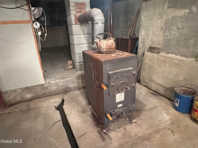 $800,000 | 474 Groveside Road, Pittstown, NY 12090