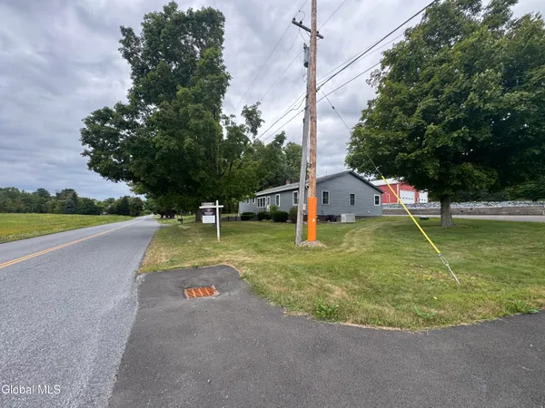 $800,000 | 474 Groveside Road, Pittstown, NY 12090