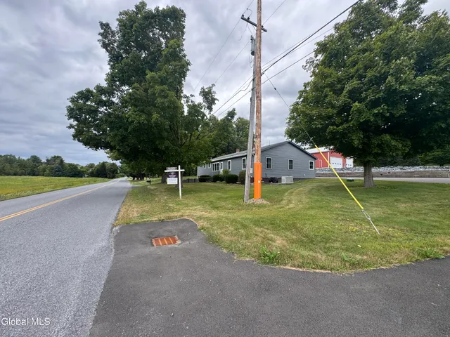 $800,000 | 474 Groveside Road, Pittstown, NY 12090