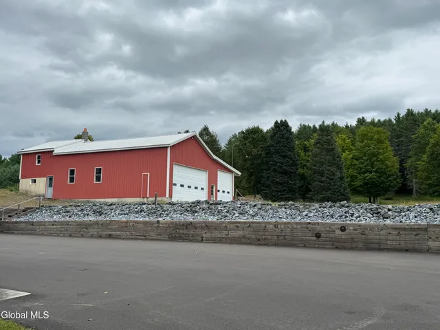 $800,000 | 474 Groveside Road, Pittstown, NY 12090