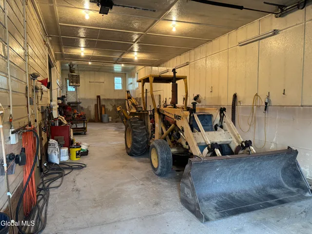 $800,000 | 474 Groveside Road, Pittstown, NY 12090