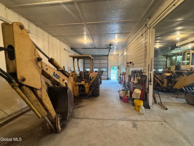 $800,000 | 474 Groveside Road, Pittstown, NY 12090