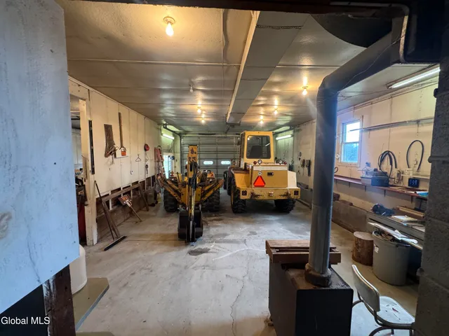 $800,000 | 474 Groveside Road, Pittstown, NY 12090